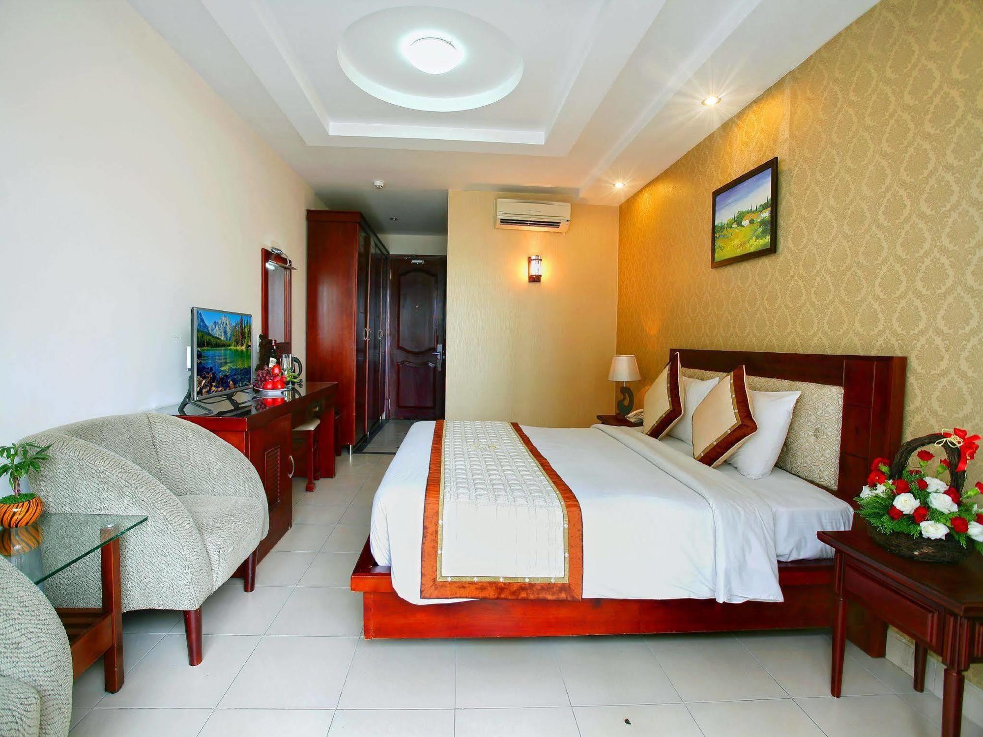 Sunny Hotel Nha Trang Exterior photo