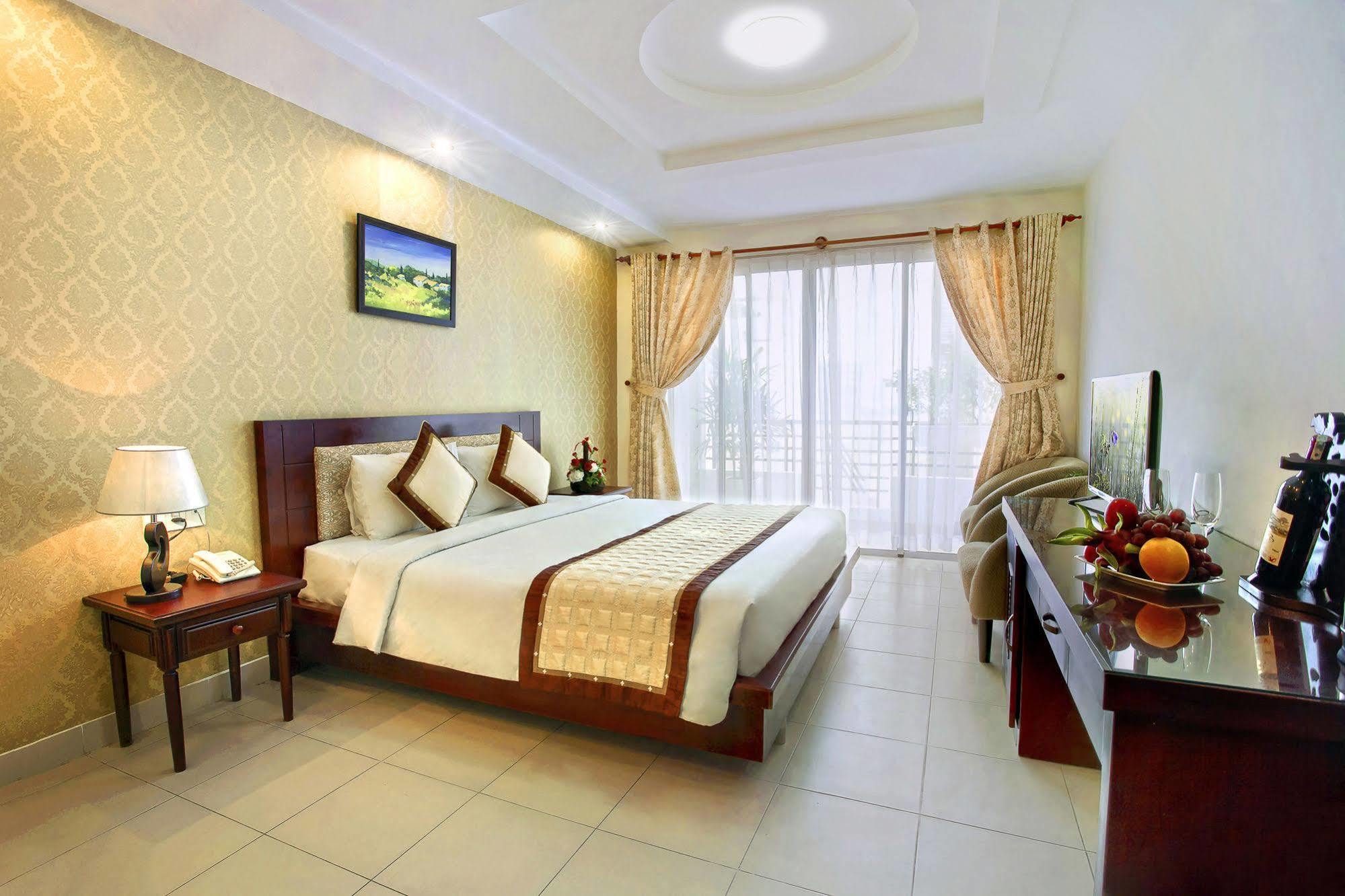 Sunny Hotel Nha Trang Exterior photo